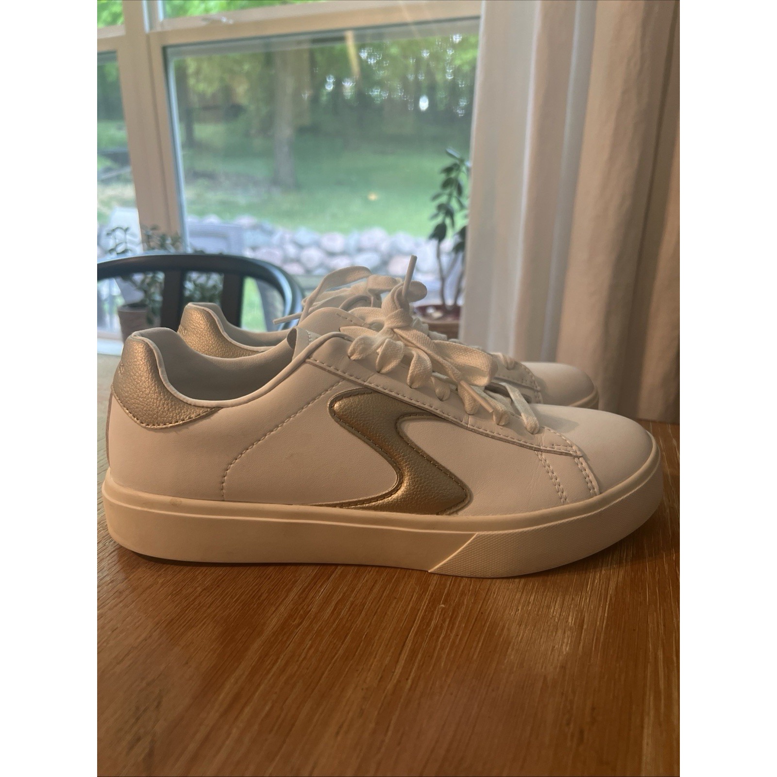 Skechers Court Classics Sneakers Shoes Women's 8.5 White / Gold